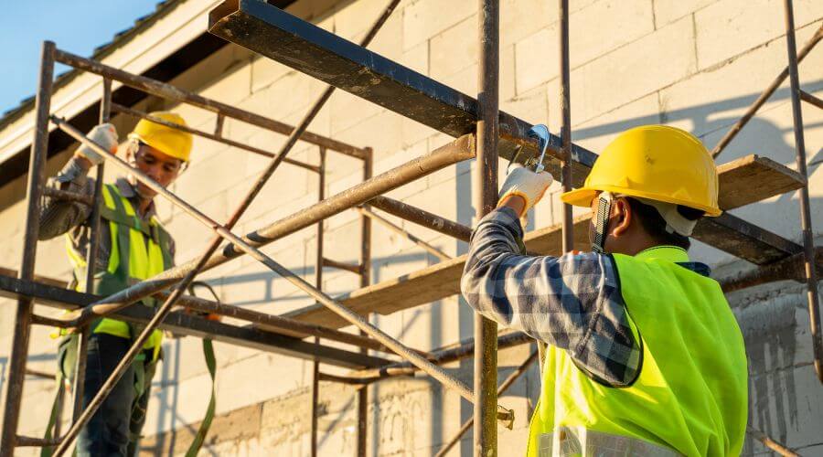 Professional residential roofers in Mims, FL
